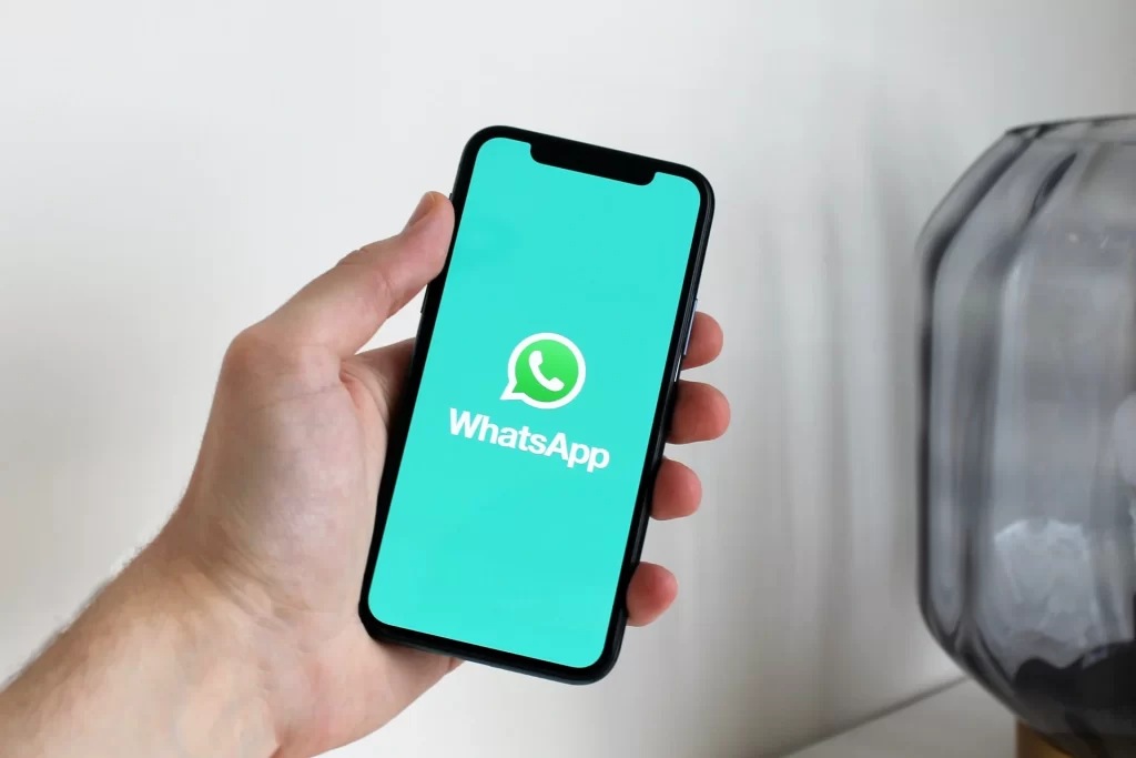 Using WhatsApp Live Agent to Boost Sales and Revenue: Strategies for Effective Sales Conversations